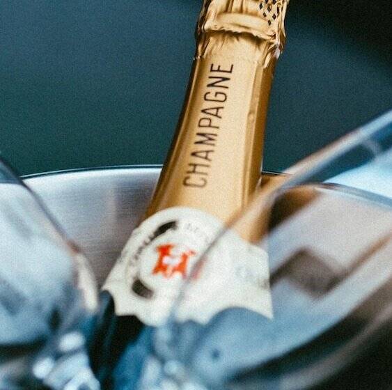 Bed and Breakfast The Enlightened House Luxury Suites