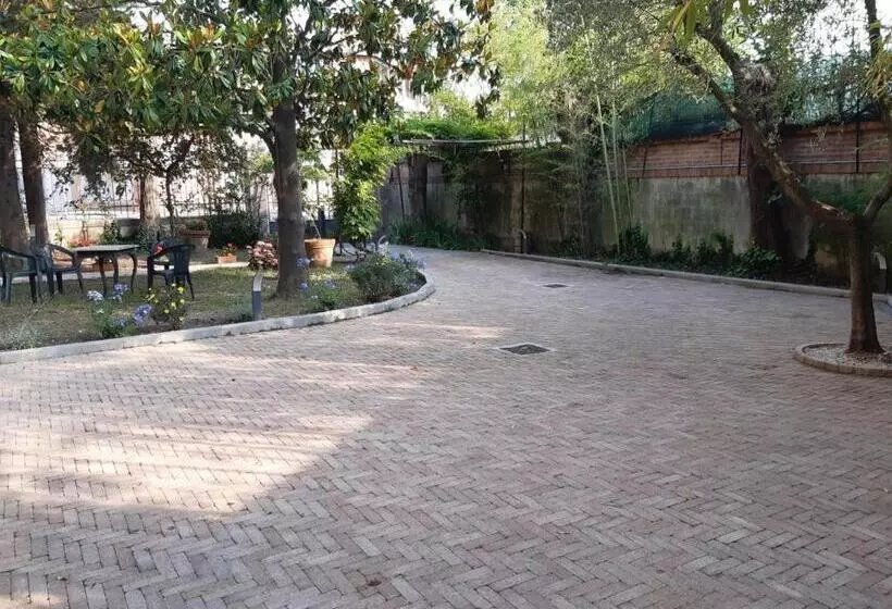 تختخواب و صبحانه Villa Magnolia Park