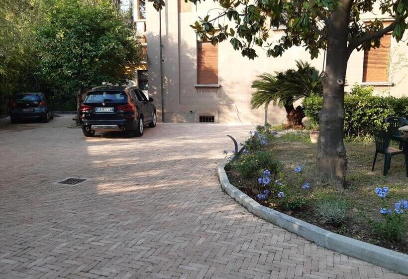 تختخواب و صبحانه Villa Magnolia Park