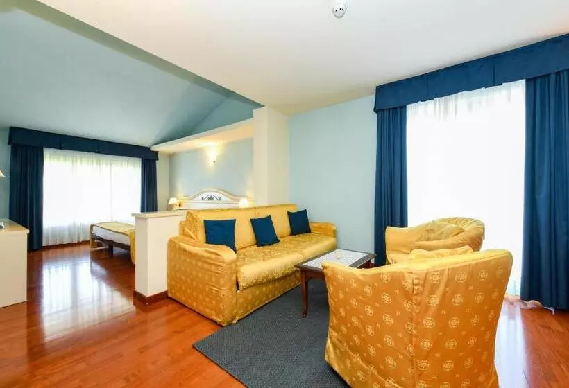 Hotelli New Genziana