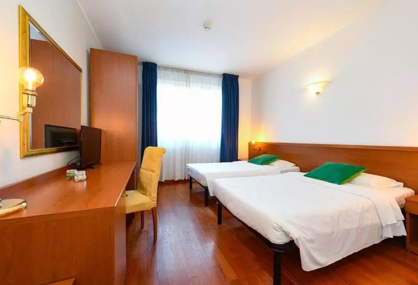 Hotelli New Genziana