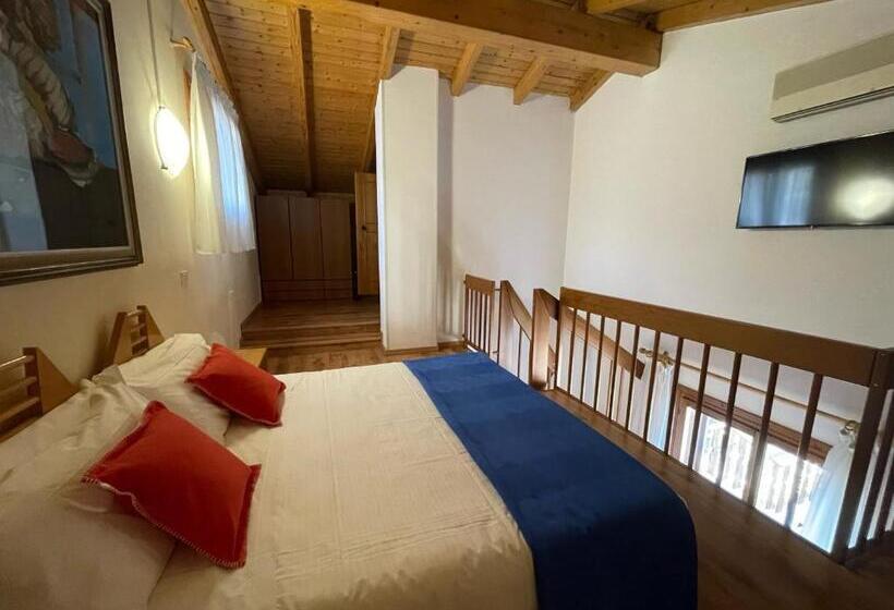 בית מלון כפרי New Genziana