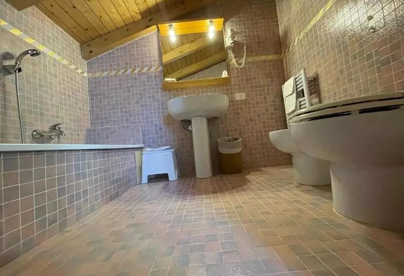 Hotelli New Genziana