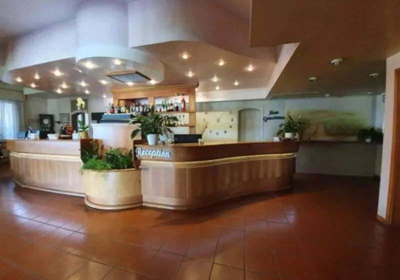 Hotelli New Genziana