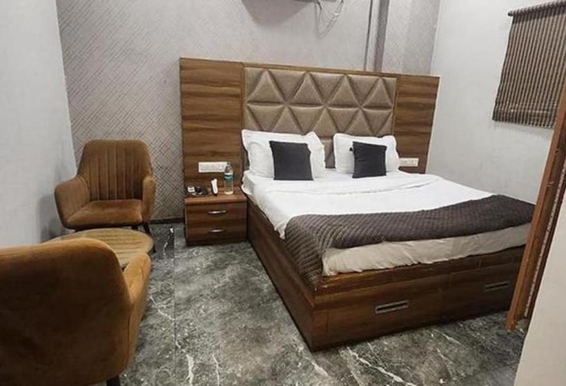 هتل Fabexpress Royal Mg