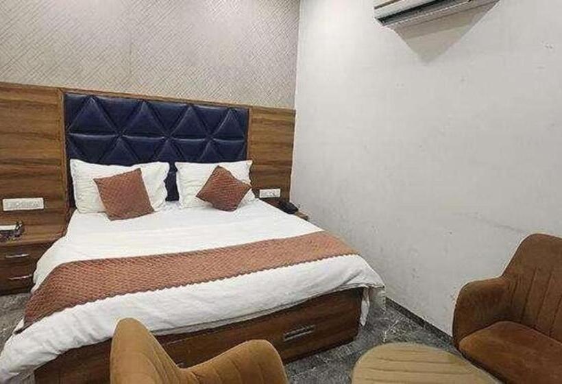 هتل Fabexpress Royal Mg