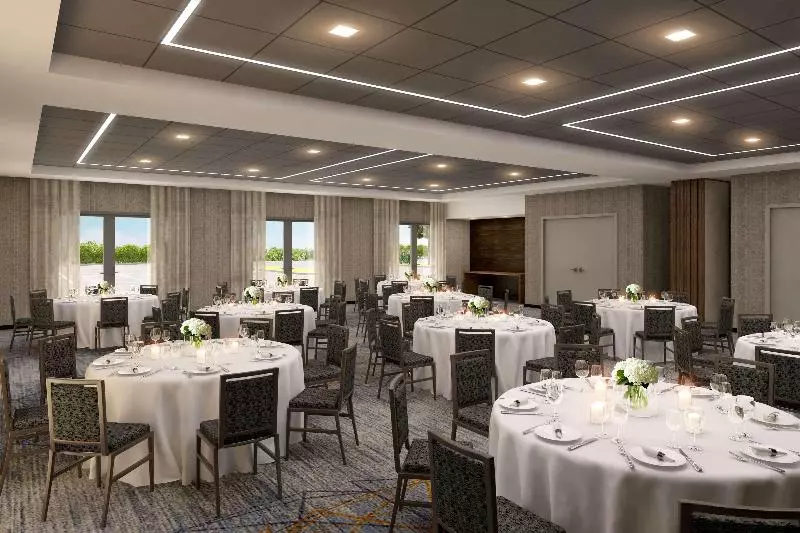 Hotelli Wyndham Garden Orlando Airport   Free Airport Shuttle