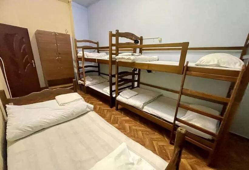 Kataryn Hostel