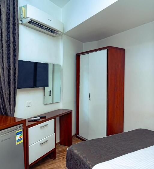 هاستل Museum Plaza