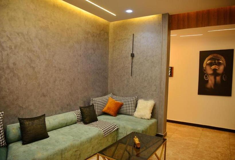 هاستل Museum Plaza