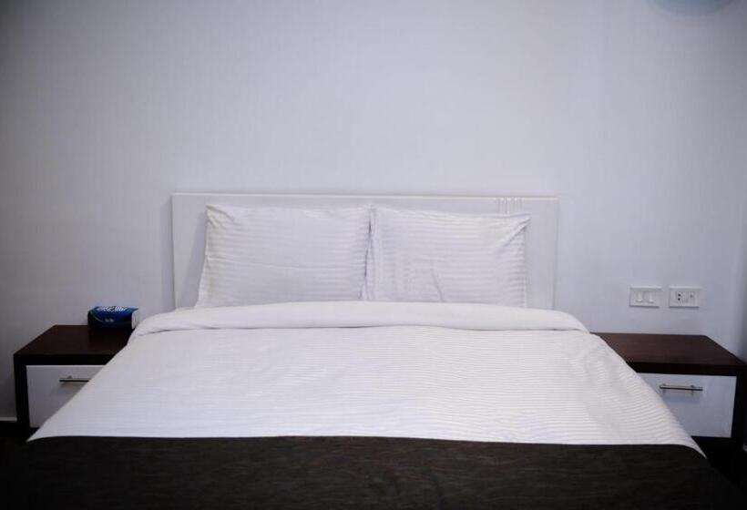 هاستل Museum Plaza