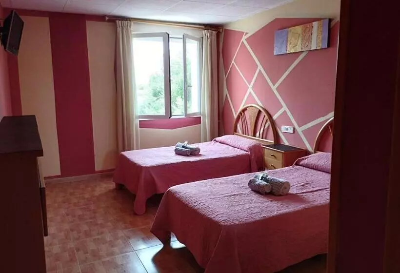 ペンション Hostal Restaurante La Cepa