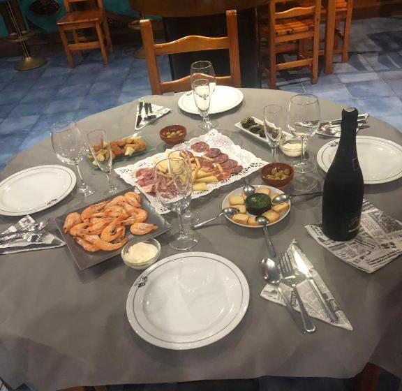 펜션 Hostal Restaurante La Cepa