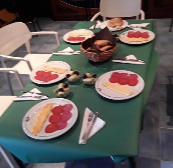 펜션 Hostal Restaurante La Cepa