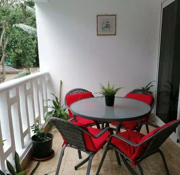 پانسیون Room In Guest Room   Mono Local Apartment Type Private Garden Boca Chica Resort