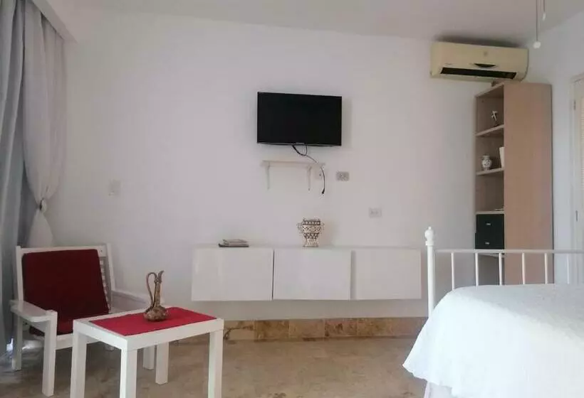 پانسیون Room In Guest Room   Mono Local Apartment Type Private Garden Boca Chica Resort