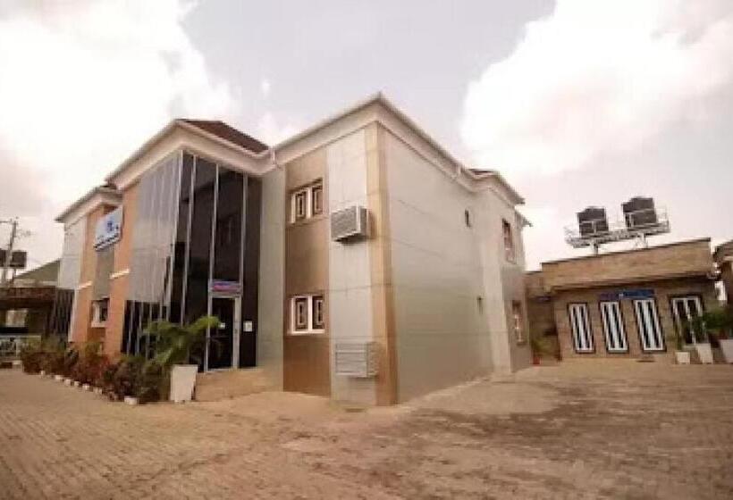 Пансион Room In Lodge Lois Hotels Ltd Makurdi