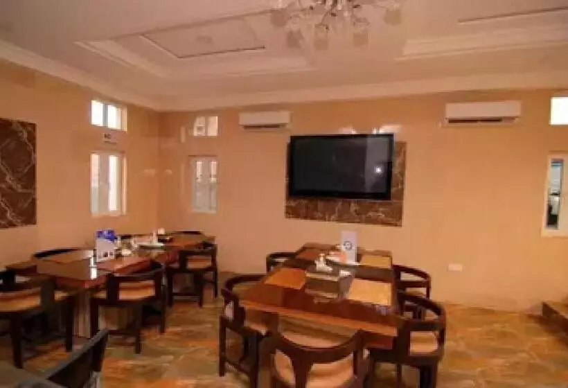 پانسیون Room In Lodge   Lois Hotels Ltd Makurdi