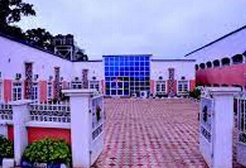 Пансион Room In Lodge Lois Hotels Ltd Makurdi