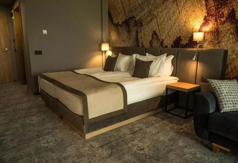 The Five Elements Hotel And Spa