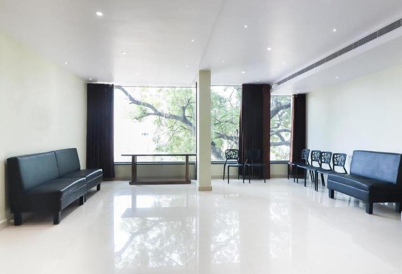 호텔 Capital O  7th Heaven