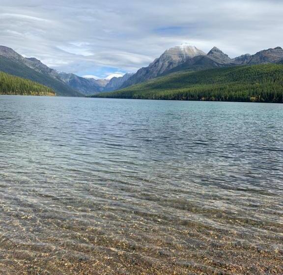 فندق صغير Glacier Haven Inn