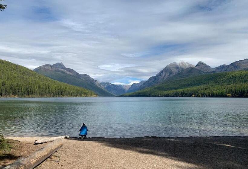 فندق صغير Glacier Haven Inn