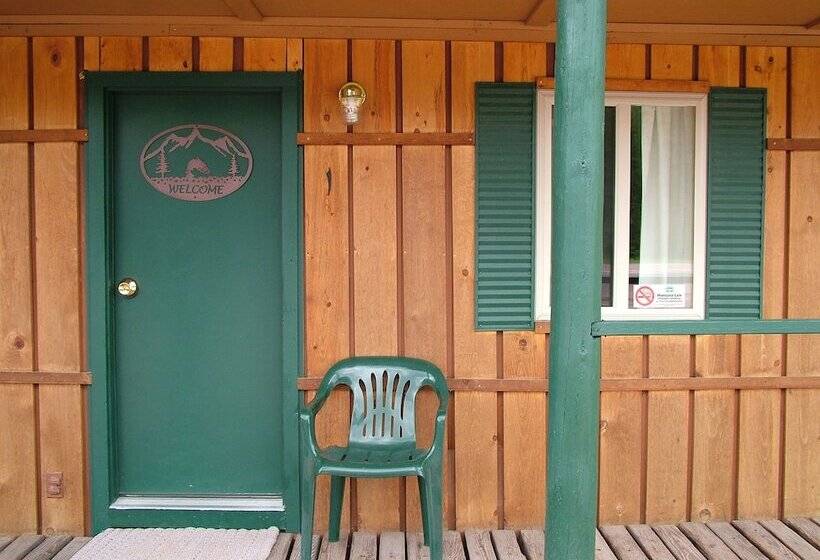 فندق صغير Glacier Haven Inn