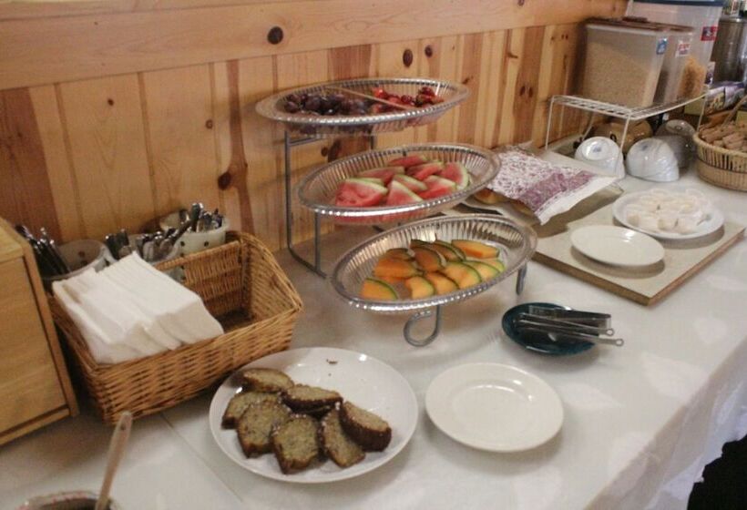 فندق صغير Glacier Haven Inn