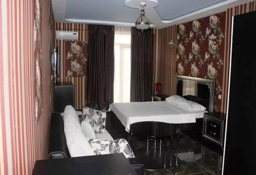 هتل Guria Palace