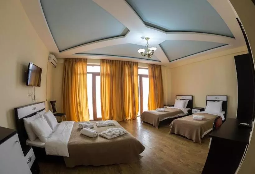 هتل Guria Palace