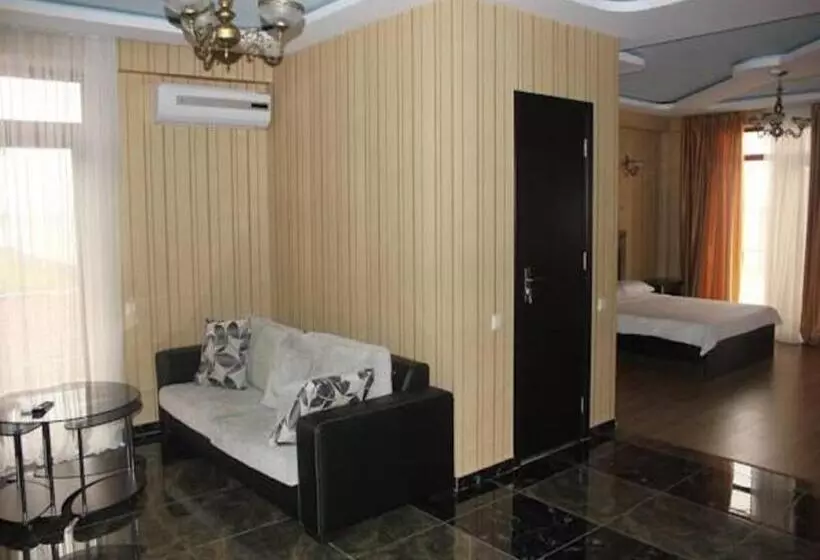 هتل Guria Palace