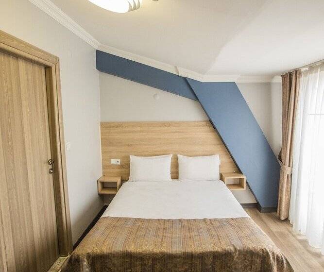 בית מלון כפרי Konuk