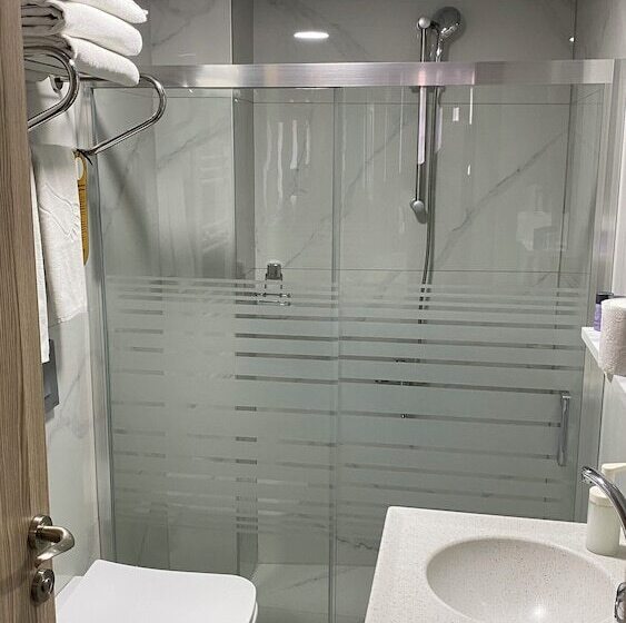 בית מלון כפרי Konuk