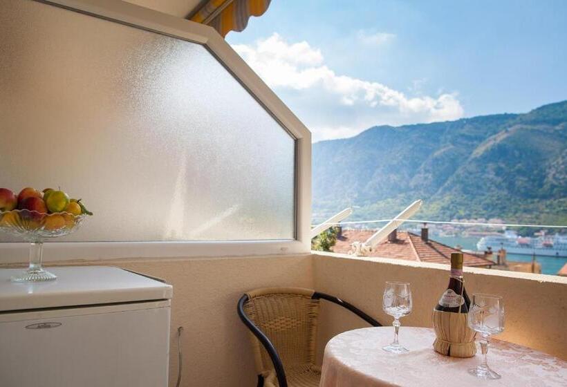 پانسیون Apartments & Rooms Jelka