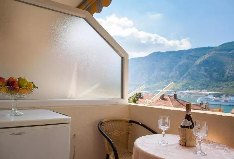 پانسیون Apartments & Rooms Jelka