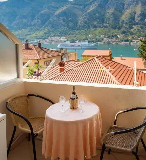 پانسیون Apartments & Rooms Jelka