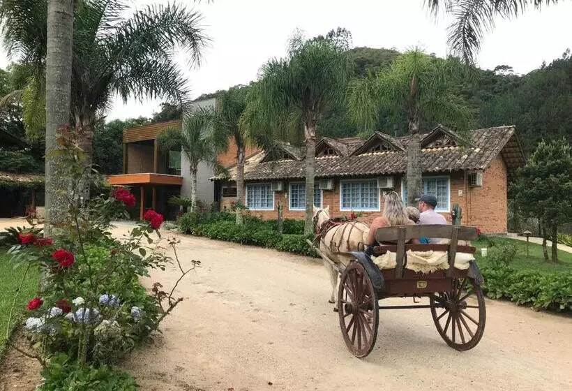 Majatalo Pousada Das Hortênsias