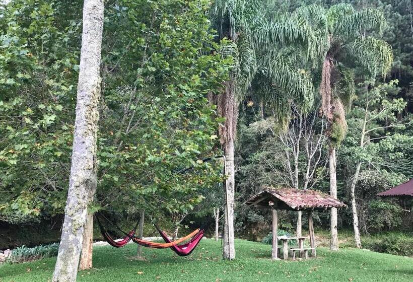 펜션 Pousada Das Hortênsias