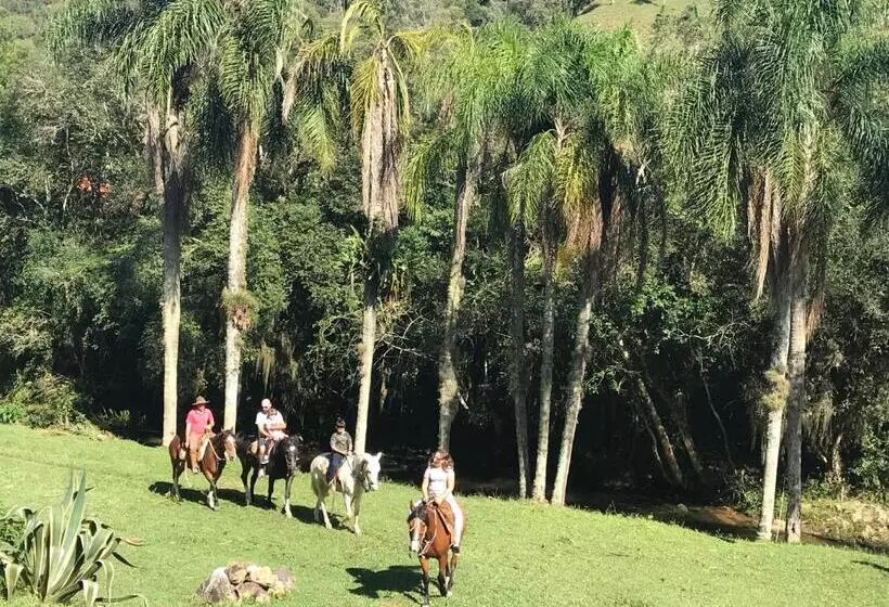 Majatalo Pousada Das Hortênsias