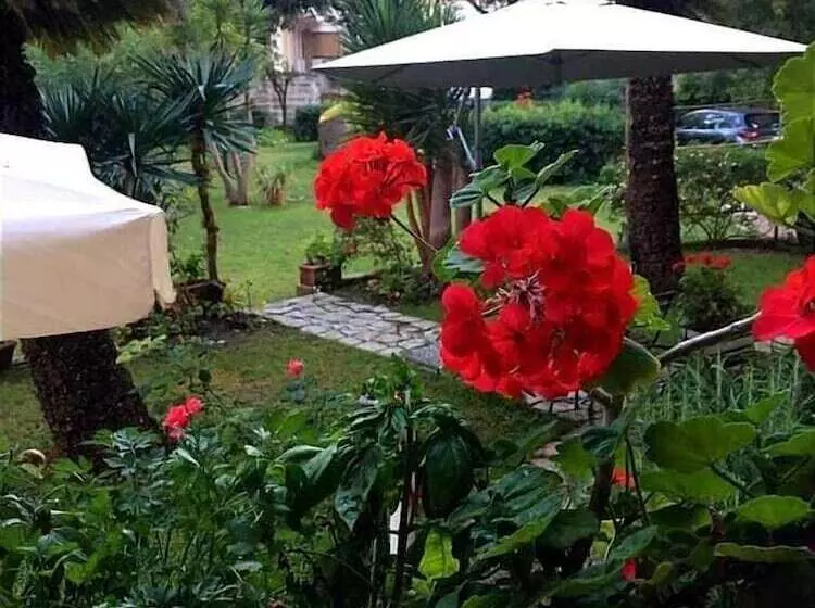 Aedes B&b Il Giardino Dei Sogni