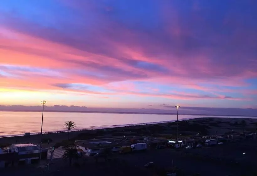 Apartamentos El Paseo