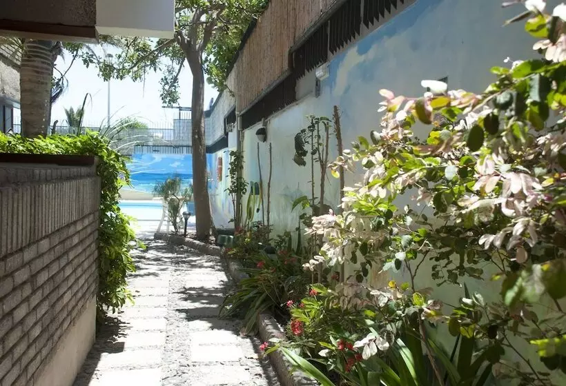 Apartamentos El Paseo