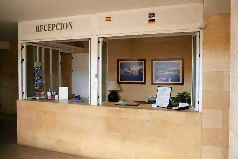 Apartamentos Jardín Del Conde