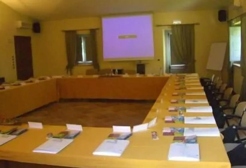 Borgo Hotel Le Terre Del Verde