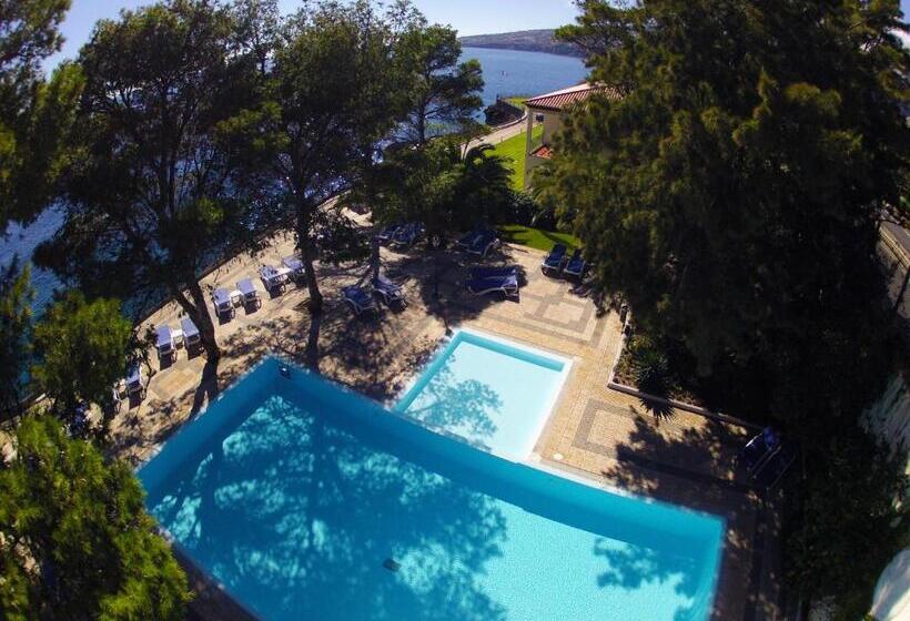 ホテル Albatroz Beach & Yacht Club