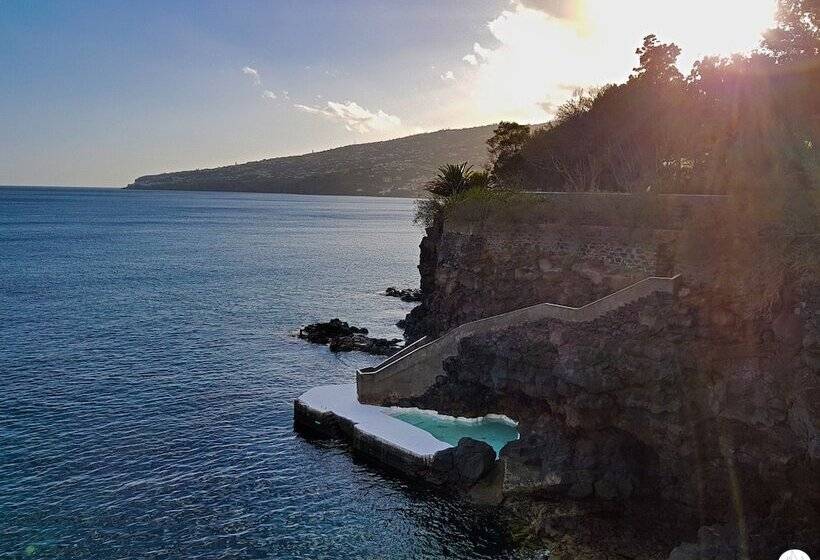 ホテル Albatroz Beach & Yacht Club