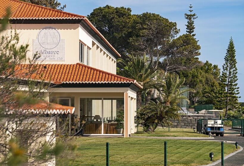 ホテル Albatroz Beach & Yacht Club