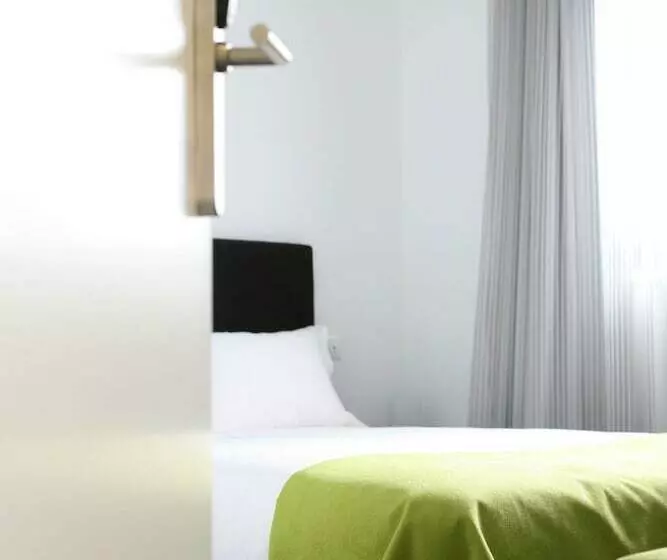 Отель Benavente Vila