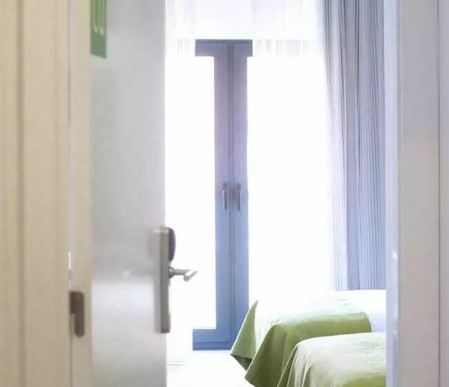 Отель Benavente Vila